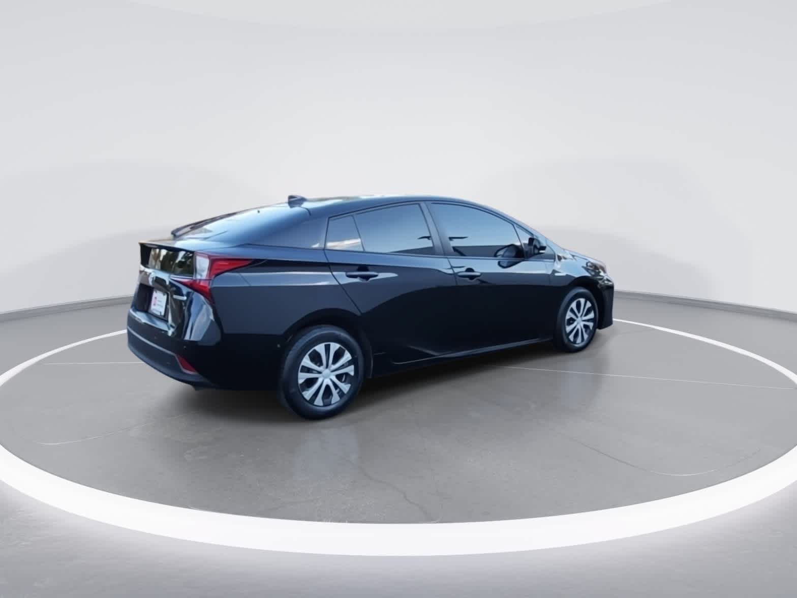 Certified 2021 Toyota Prius LE AWD/4WD image 8