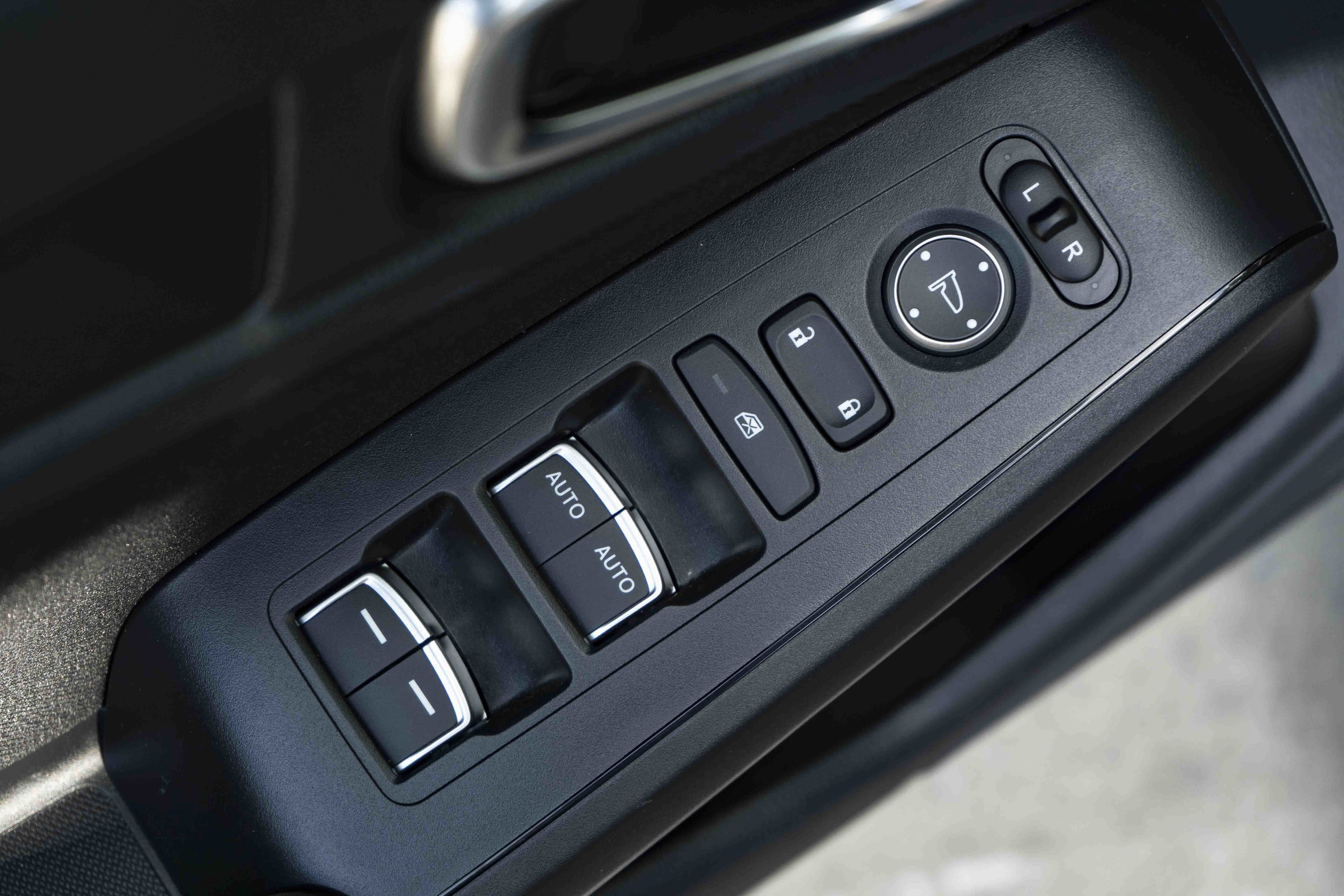 Used 2025 Honda Civic Sport image 37