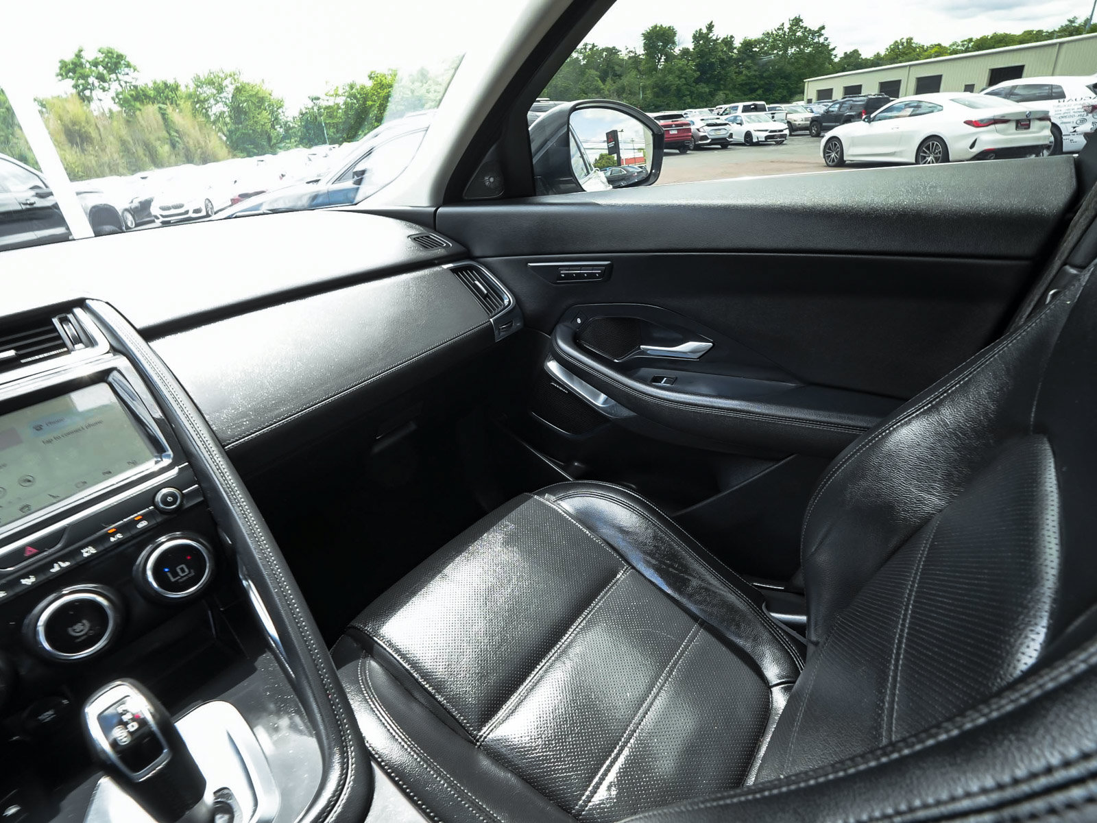 Used 2020 Jaguar E-PACE SE AWD/4WD image 47