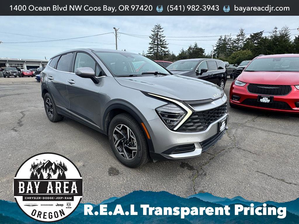 Used 2024 Kia Sportage LX image 3