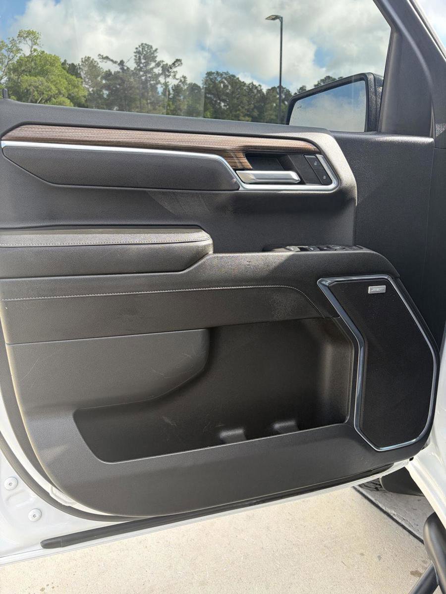 Used 2022 Chevrolet Silverado 1500 LT Trail Boss w/ LT Trail Boss Premium Package image 9