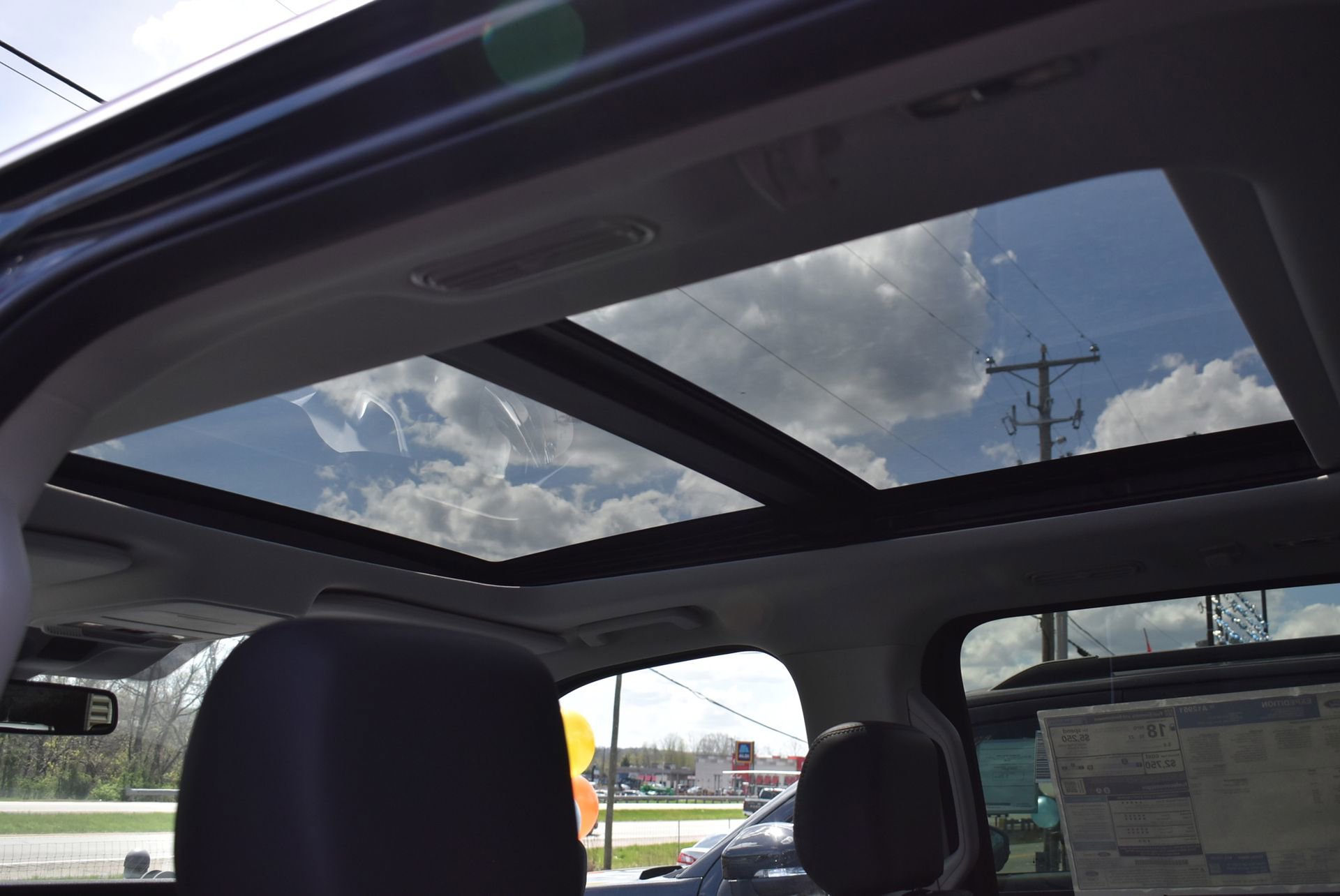 New 2026 Ford Expedition Active AWD/4WD image 19