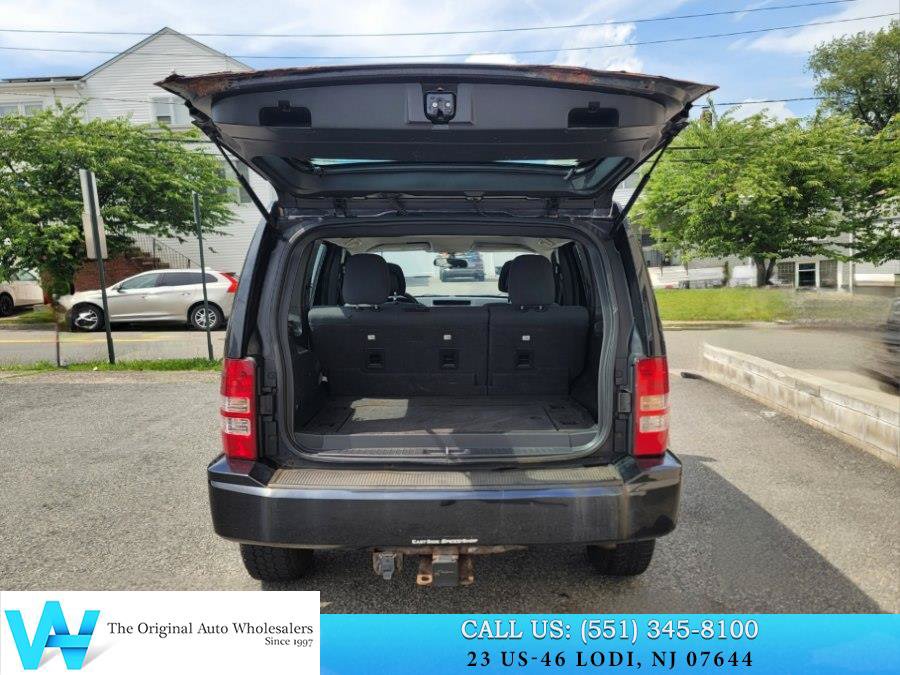 Used 2012 Jeep Liberty Sport AWD/4WD image 8
