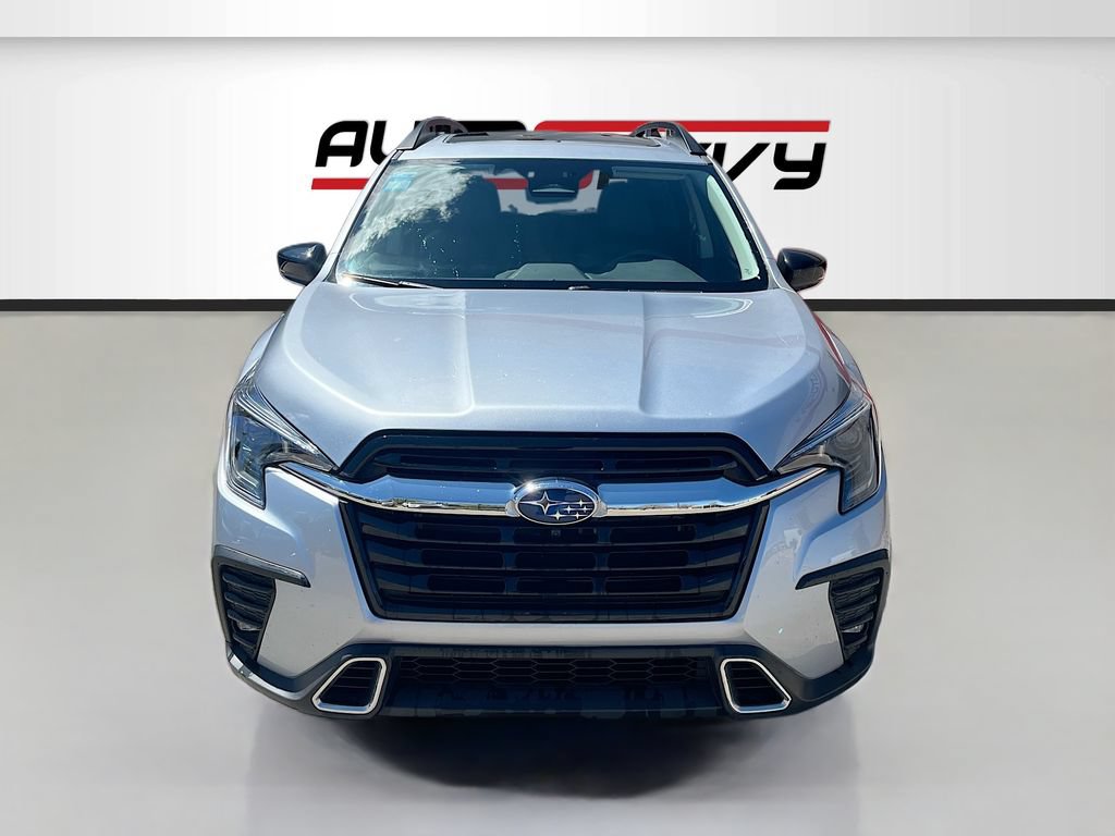 Used 2024 Subaru Ascent Touring AWD/4WD image 2