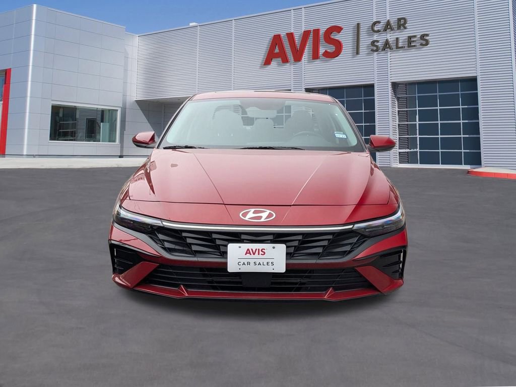Used 2025 Hyundai Elantra SEL image 10