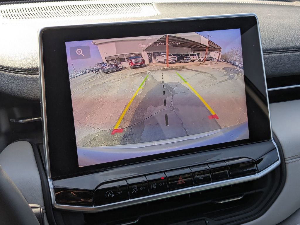 Used 2025 Jeep Compass Limited image 21