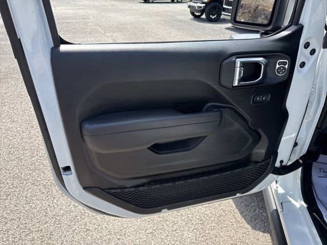 Used 2025 Jeep Wrangler Unlimited Rubicon 4xe w/ Safety Group image 21