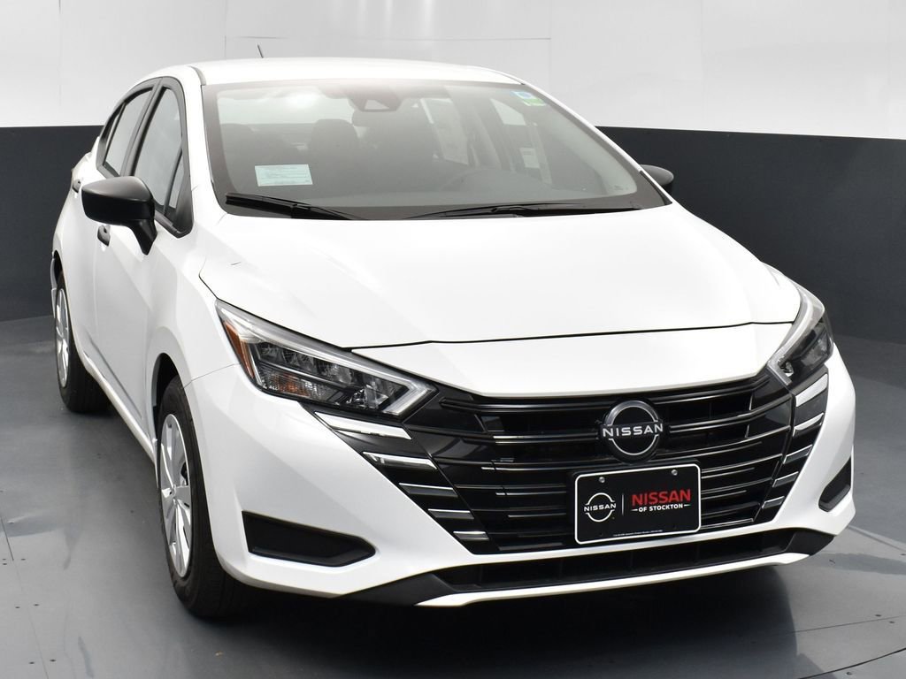 New 2025 Nissan Versa S w/ Lighting Package