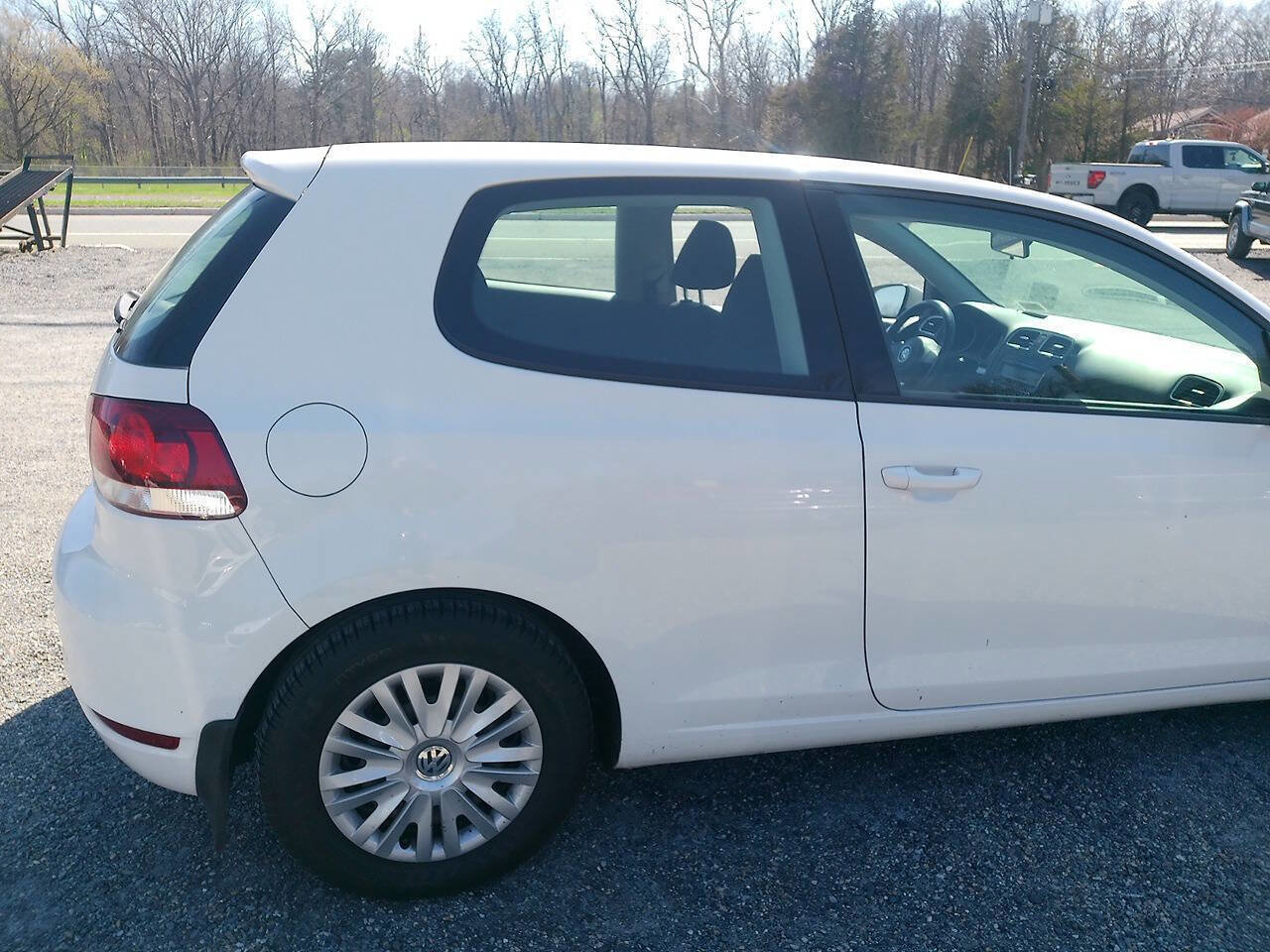 Used 2013 Volkswagen Golf 2-Door image 11