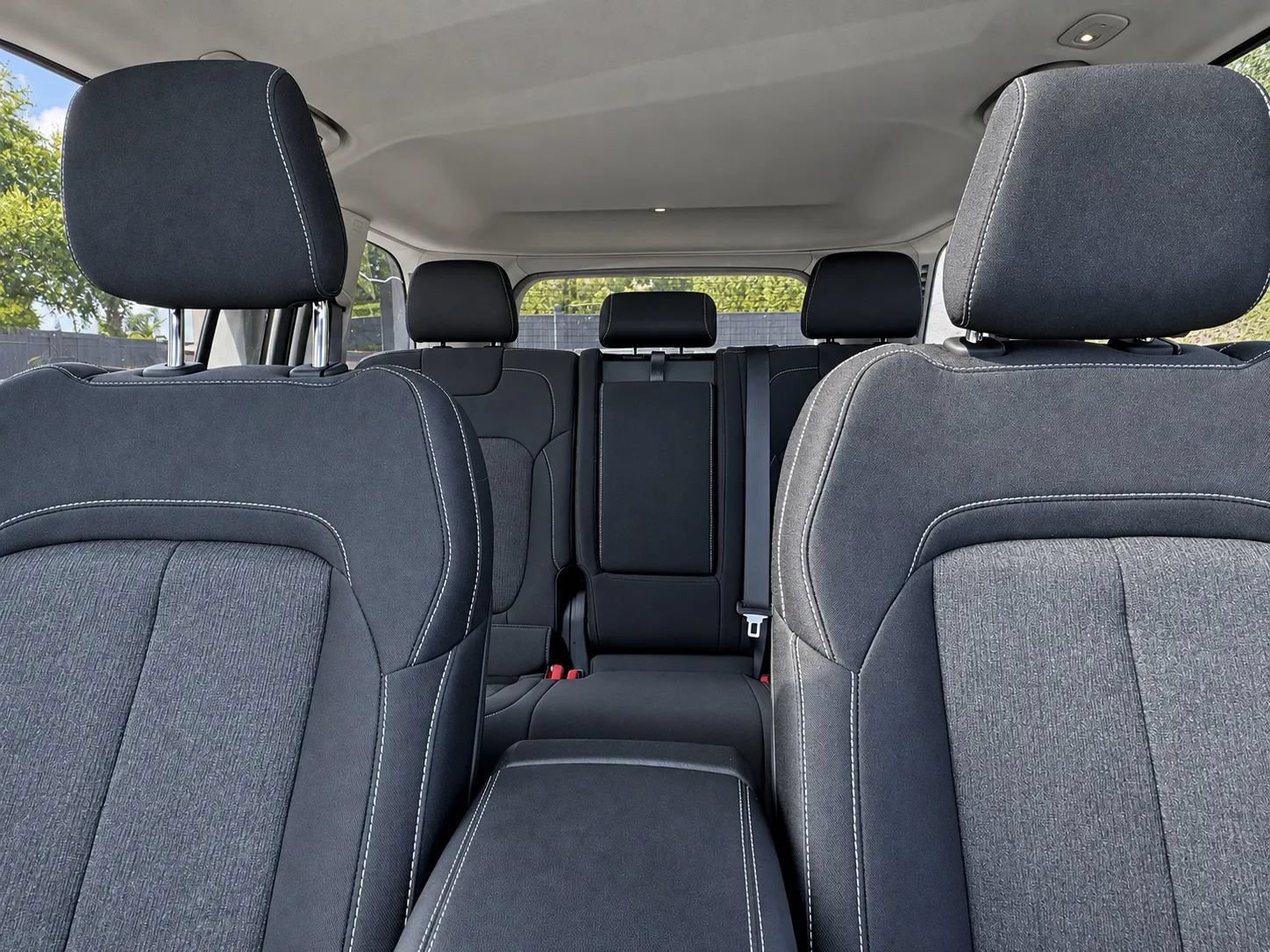 Used 2023 Jeep Grand Cherokee Laredo X RWD image 14