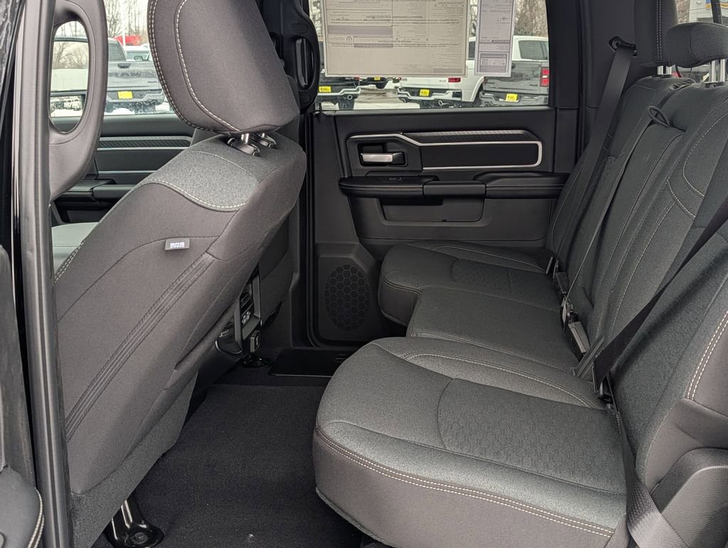 New 2026 RAM 3500 Big Horn AWD/4WD image 6