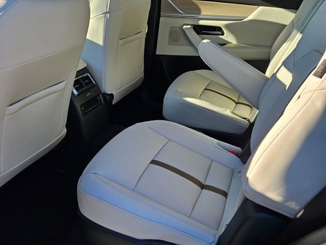 New 2025 MAZDA CX-90 Plug-In Hybrid w/ Premium Plus image 25