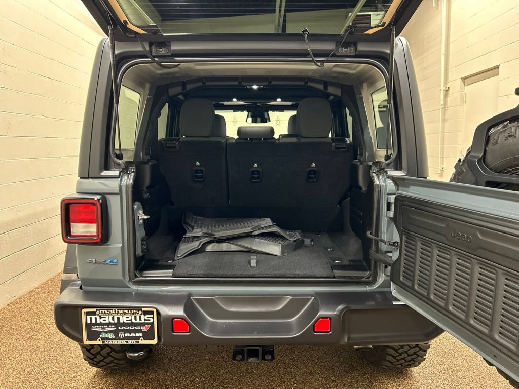 Used 2025 Jeep Wrangler Unlimited Sport S 4xe AWD/4WD image 7