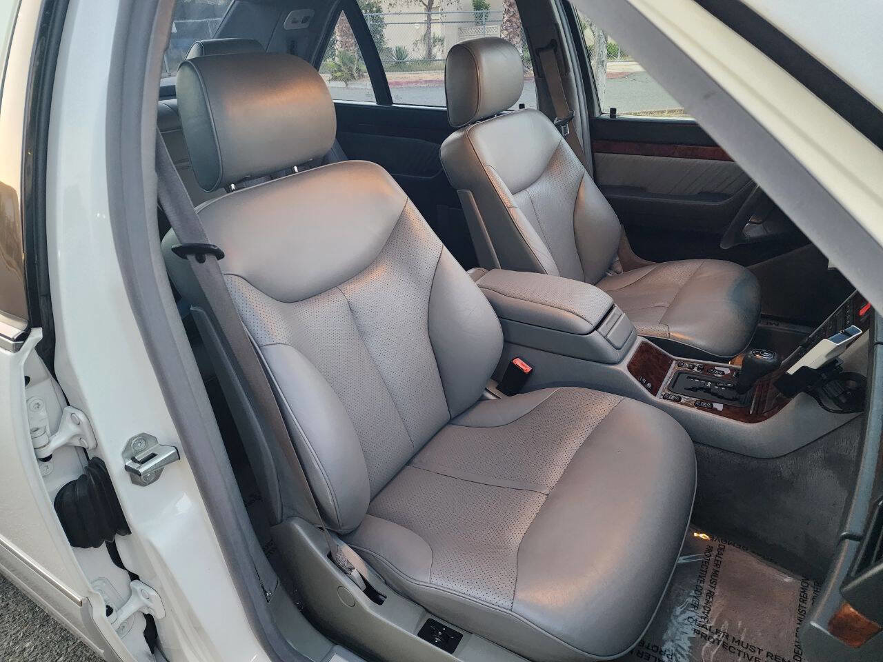 Used 1996 Mercedes-Benz S 420 image 27