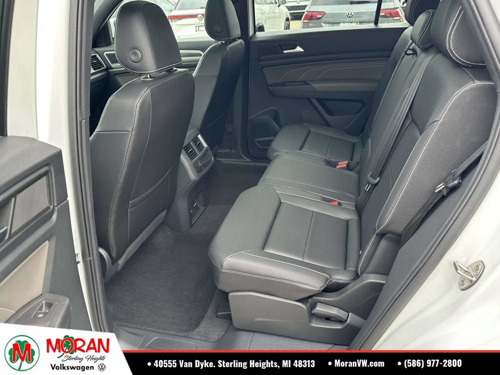 Certified 2023 Volkswagen Atlas Cross Sport SE w/ Panoramic Sunroof Package AWD/4WD image 12