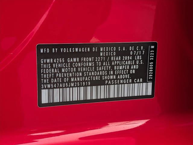 Used 2018 Volkswagen GTI SE image 24