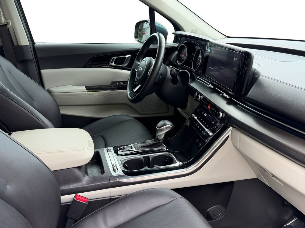 Certified 2022 Kia Carnival SX FWD image 7