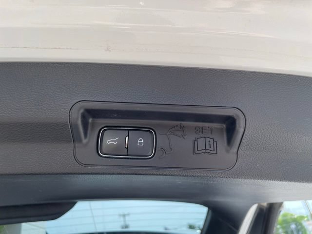 Certified 2020 Ford Explorer XLT w/ Comfort Package AWD/4WD image 45