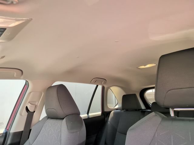 Used 2025 Toyota RAV4 XLE AWD/4WD image 21