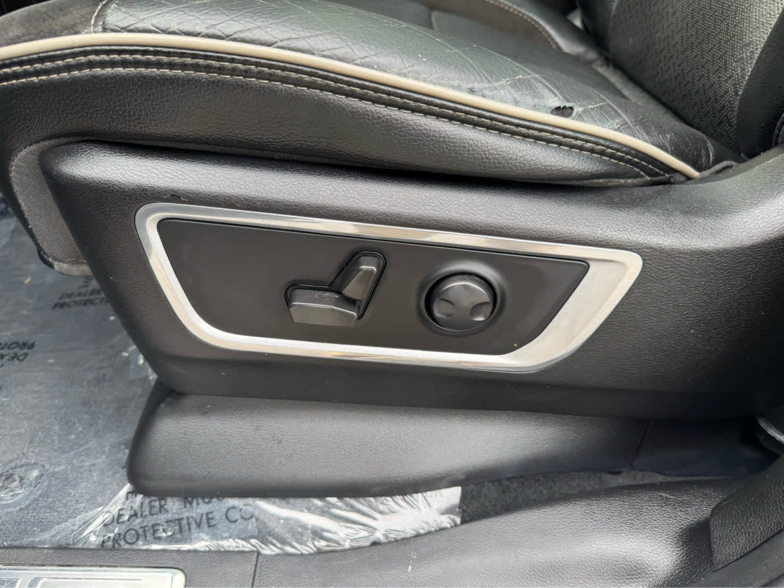 Used 2022 RAM 1500 Laramie image 14