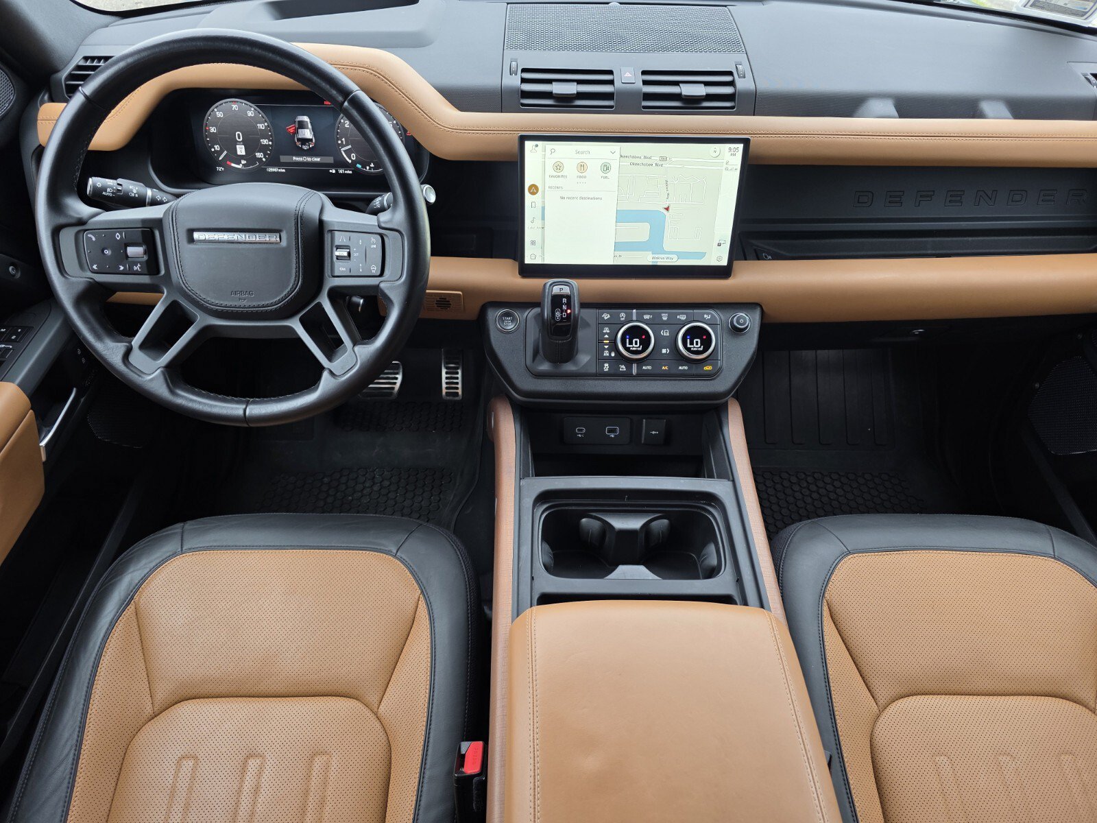Used 2023 Land Rover Defender 110 X AWD/4WD image 4