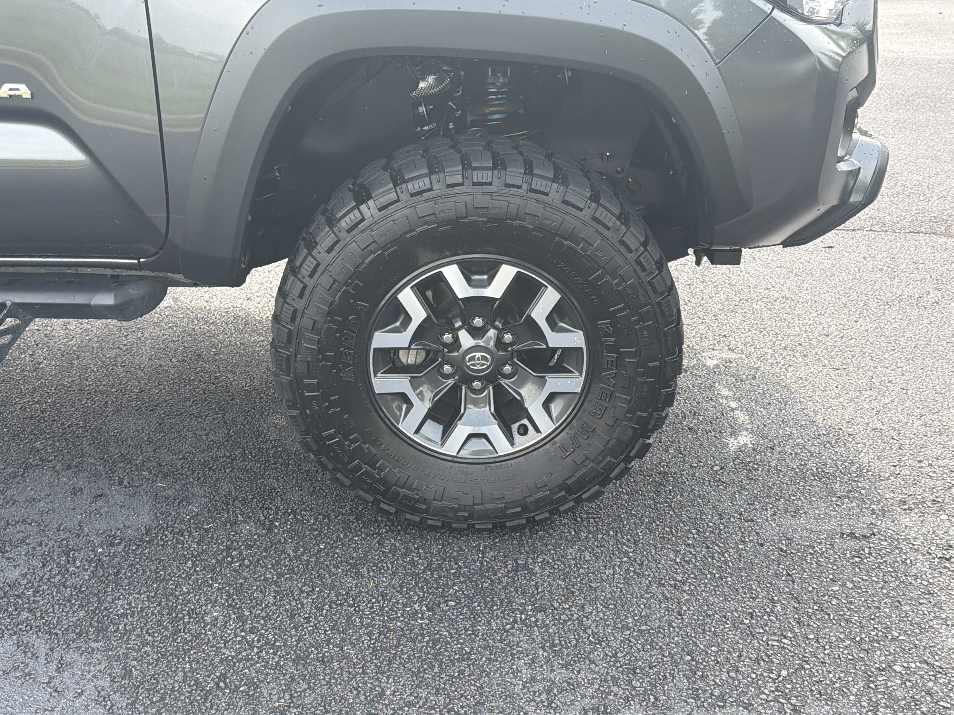 Used 2022 Toyota Tacoma TRD Off-Road w/ Technology Package RWD image 33