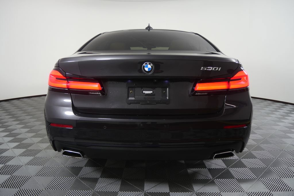Certified 2023 BMW 530i w/ Premium Package image 4