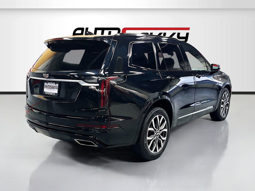 Used 2023 Cadillac XT6 Sport w/ Technology Package image 7