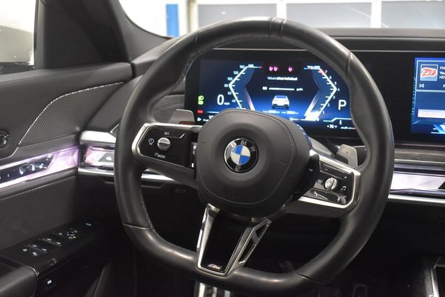 Used 2024 BMW 740i xDrive w/ Executive Package AWD/4WD image 24