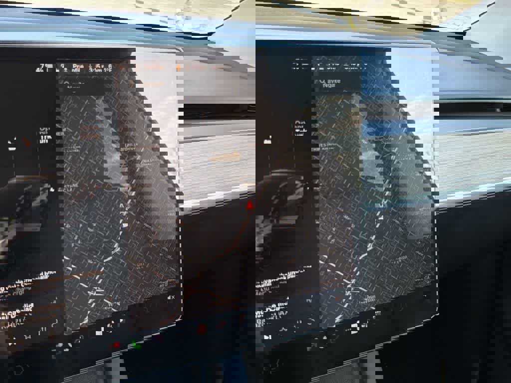 Used 2023 Tesla Model Y Performance image 15