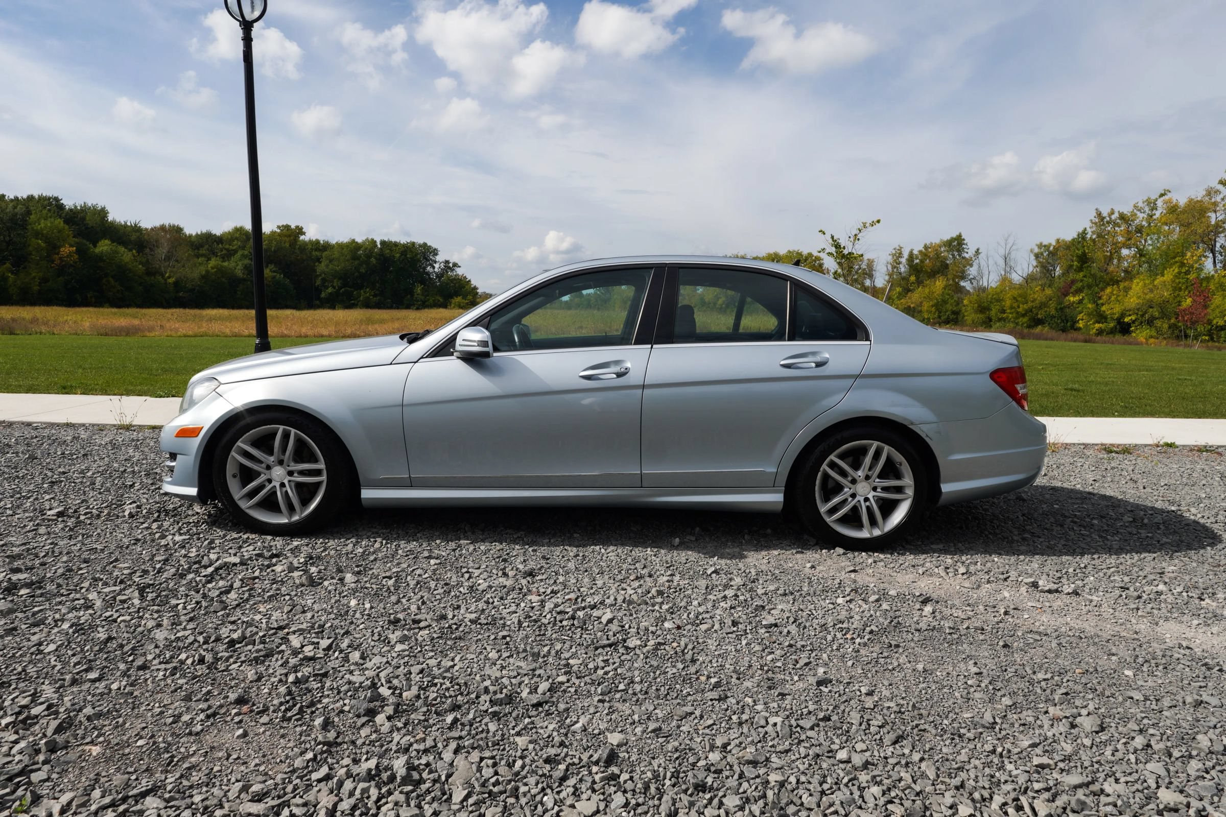 Used 2013 Mercedes-Benz C 300 4MATIC Sedan image 2