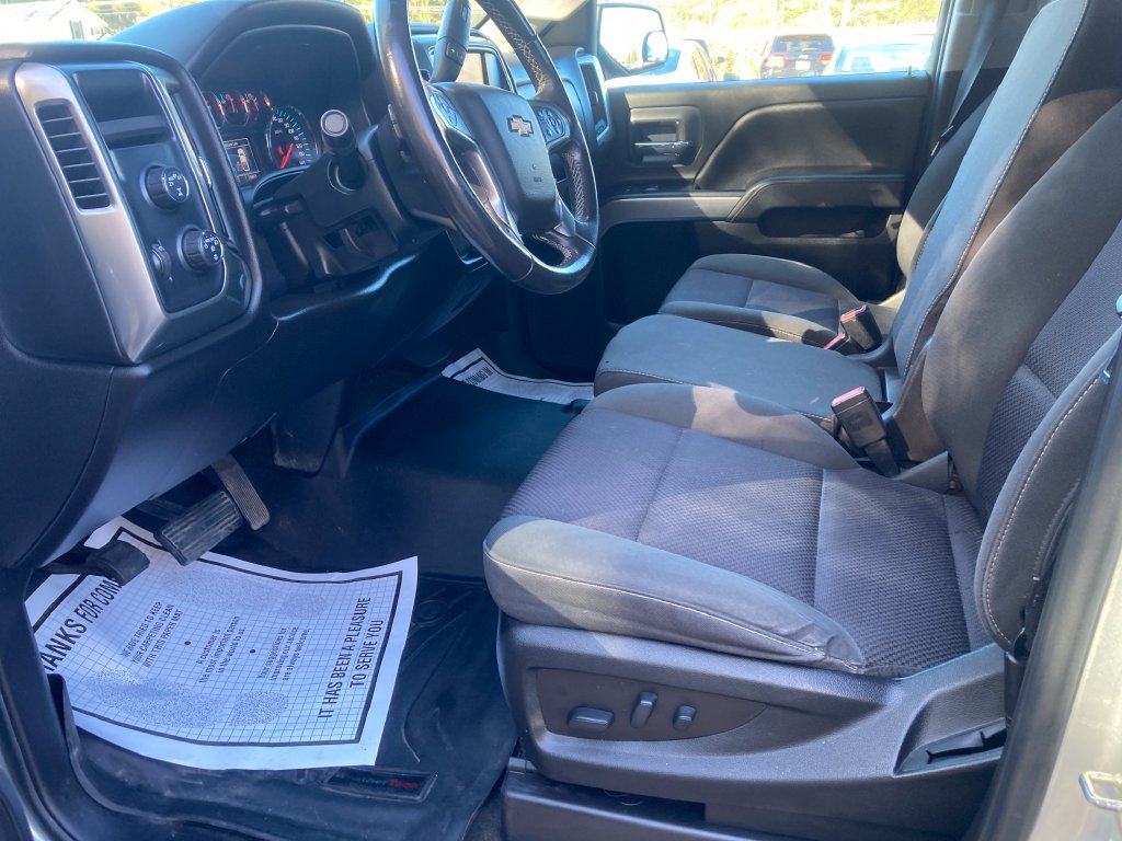 Used 2018 Chevrolet Silverado 1500 LT w/ All Star Edition AWD/4WD image 12