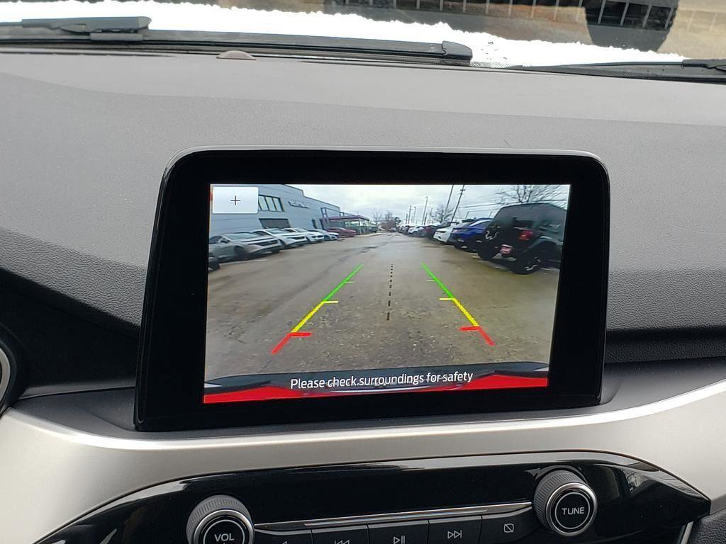 Used 2020 Ford Escape SE image 34