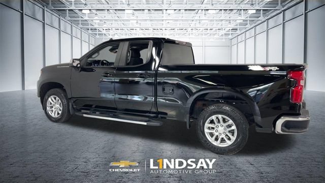 Used 2023 Chevrolet Silverado 1500 LT AWD/4WD image 7