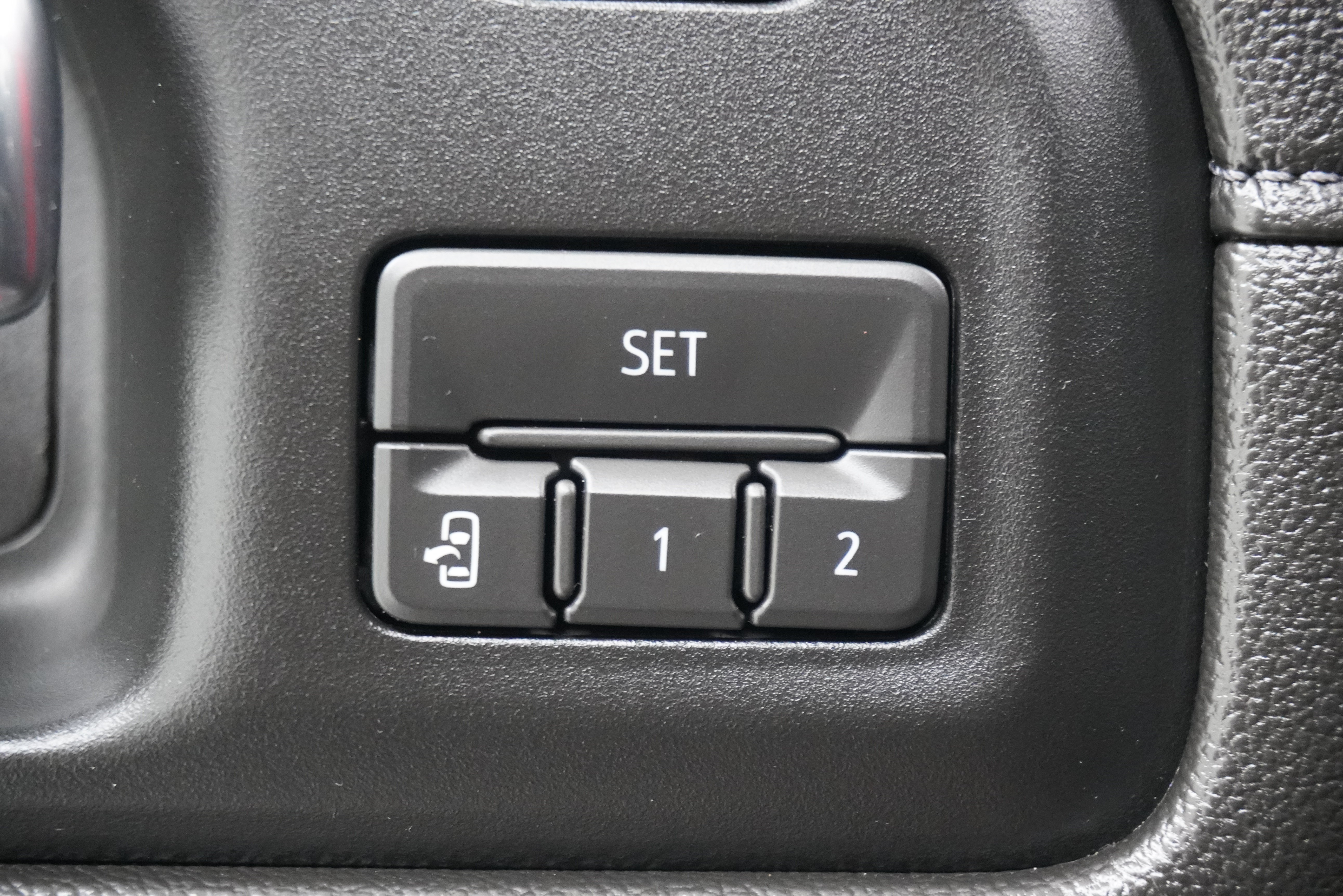 Used 2019 GMC Sierra 1500 SLT AWD/4WD image 17