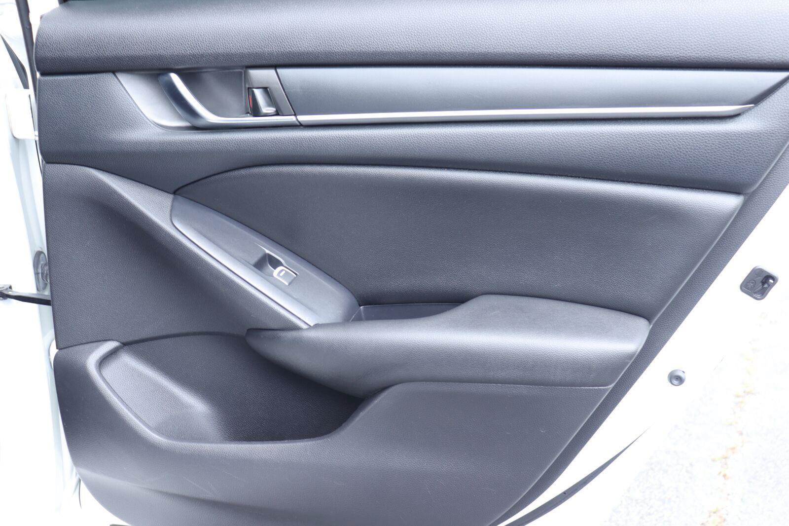 Used 2020 Honda Accord Sport image 16