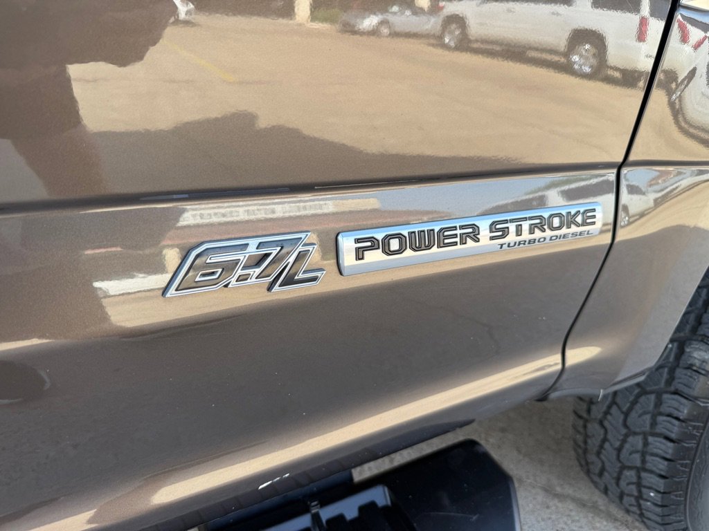 Used 2017 Ford F350 4x4 Crew Cab DRW Super Duty image 10