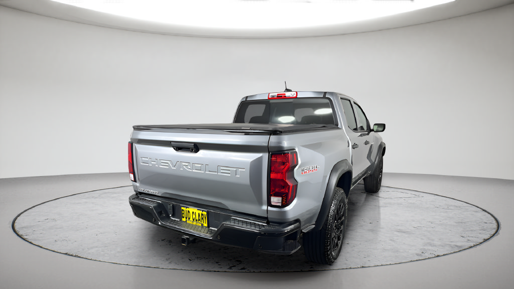 Used 2025 Chevrolet Colorado Trail Boss AWD/4WD image 9