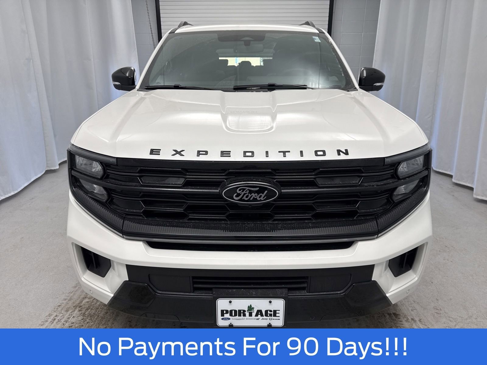 New 2026 Ford Expedition Max Platinum w/ Stealth Performance Package image 9