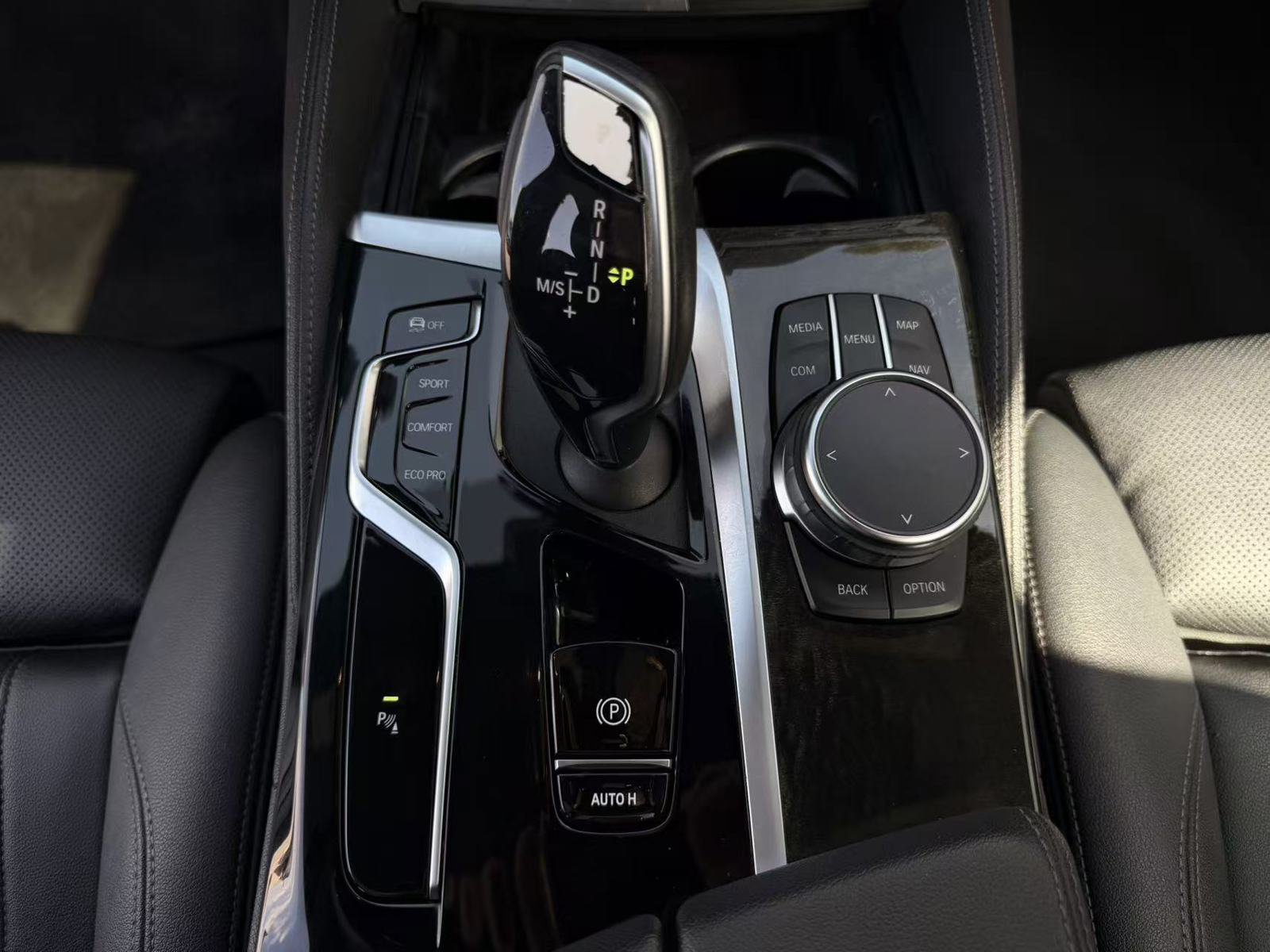 Used 2023 BMW 530i w/ M Sport Package RWD image 19
