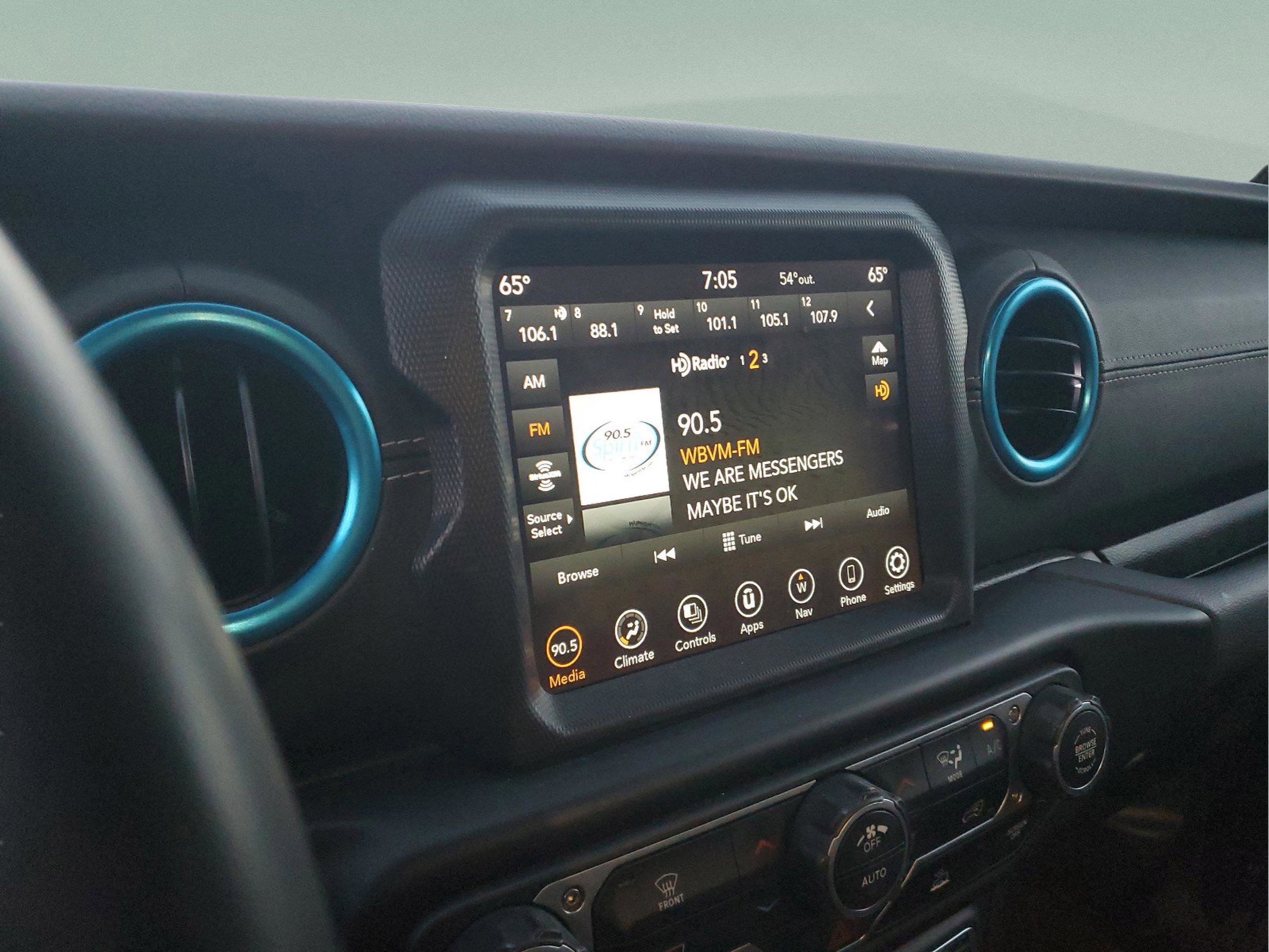 Certified 2023 Jeep Wrangler Sahara image 19