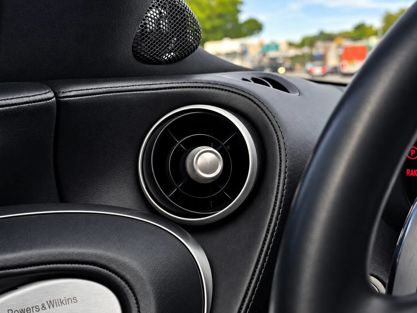 Used 2023 McLaren GT RWD image 41
