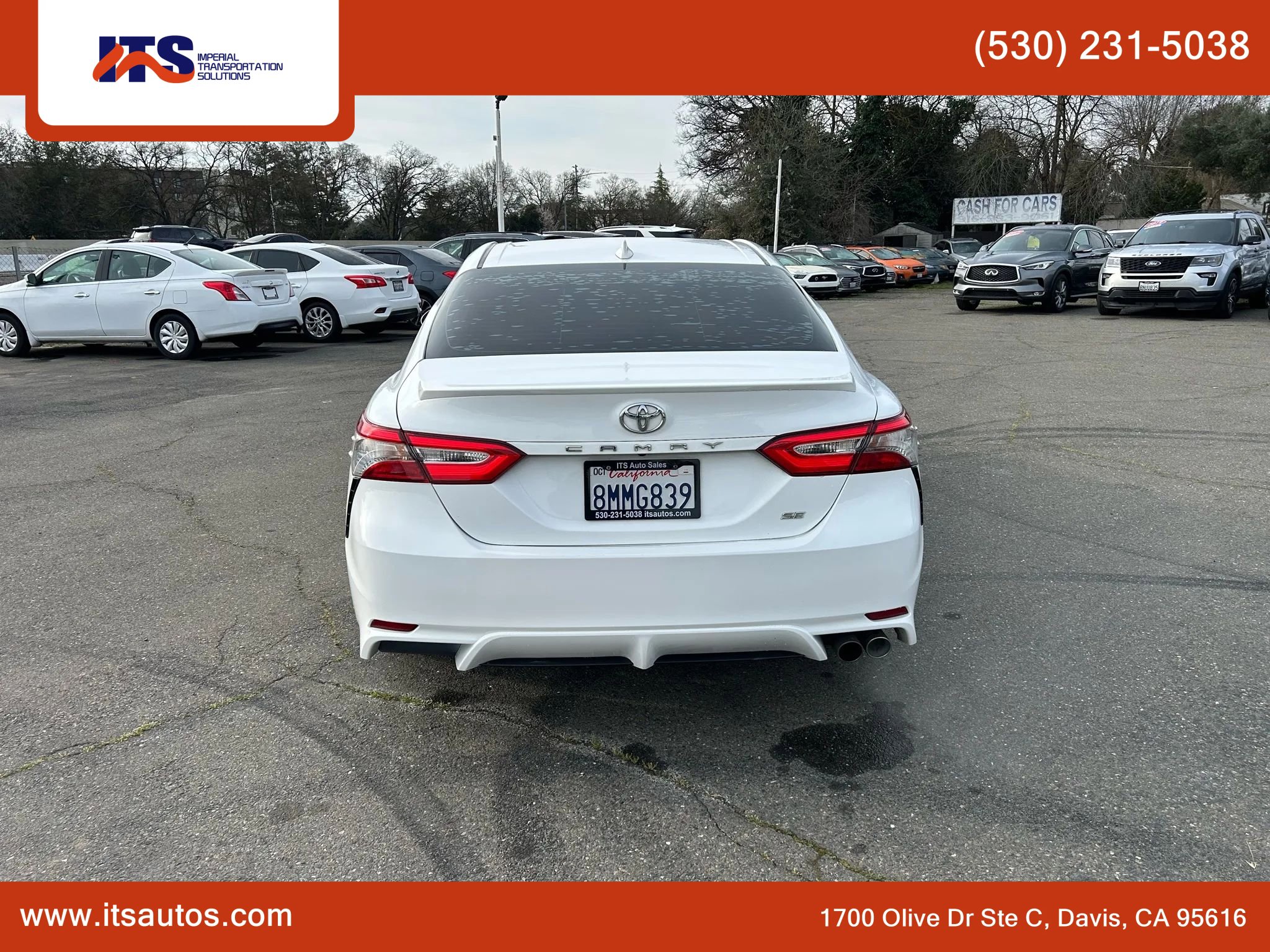 Used 2019 Toyota Camry SE w/ Carpet Mat Package image 6