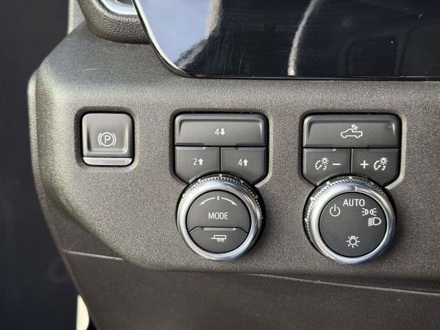 Used 2024 GMC Sierra 3500 SLE image 18