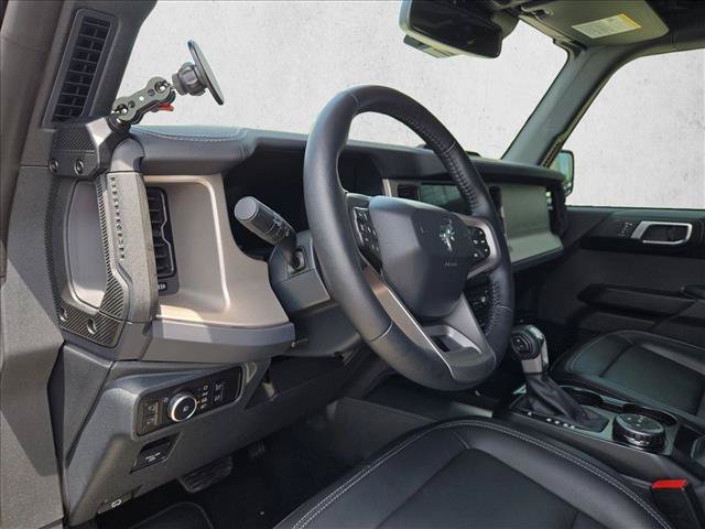 Used 2025 Ford Bronco Outer Banks AWD/4WD image 9