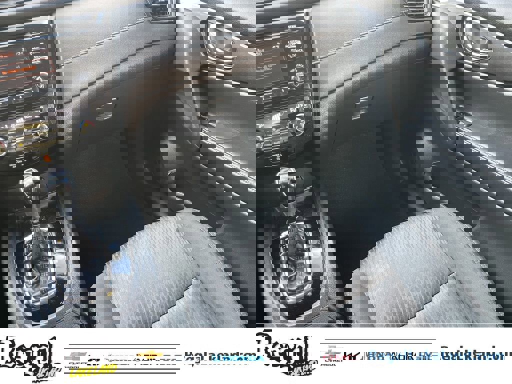 Used 2017 Nissan Rogue SV image 15