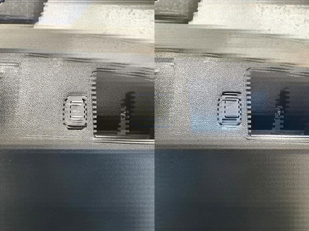 Used 2024 GMC Terrain AT4 image 36