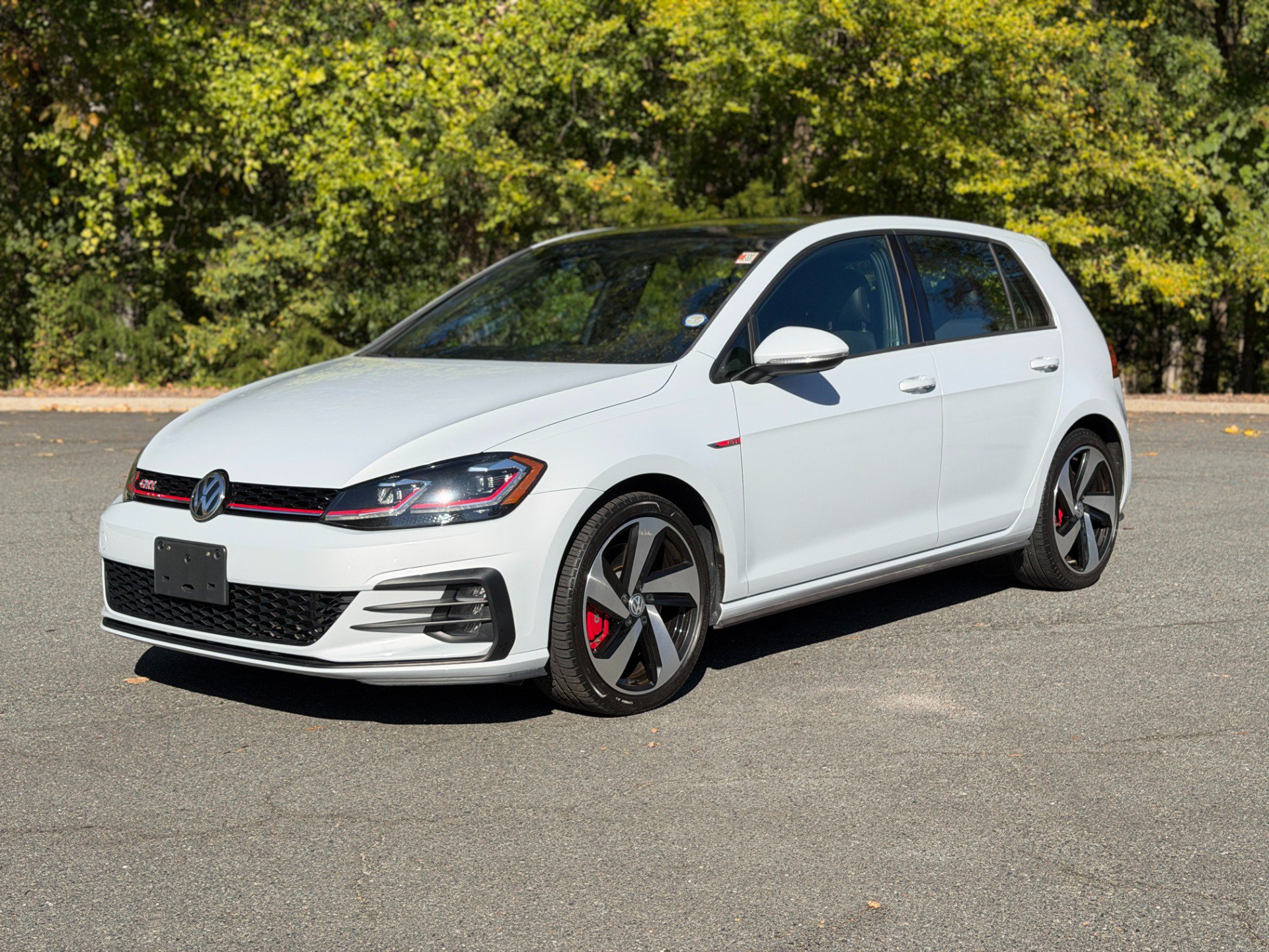 Used 2020 Volkswagen Golf 4-Door FWD image 4
