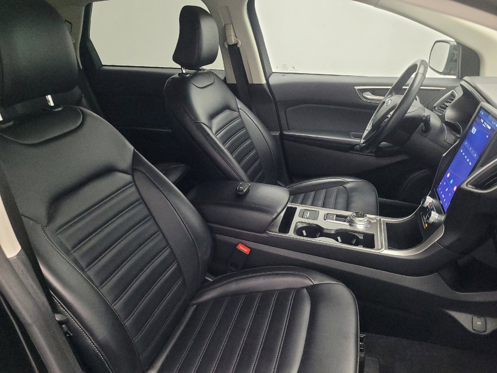 Used 2023 Ford Edge SEL image 21