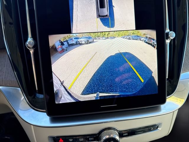 Certified 2025 Volvo XC90 B6 Ultra AWD/4WD image 28